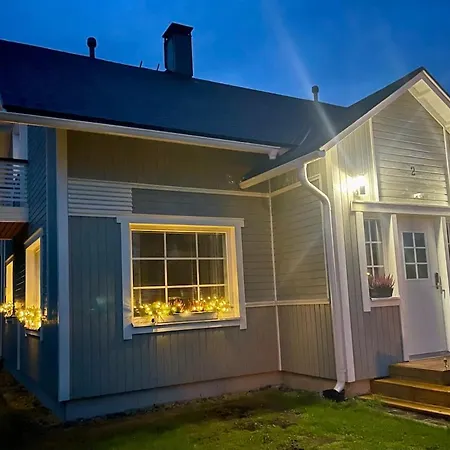 Polar Glow House - Near Santa Claus Village *